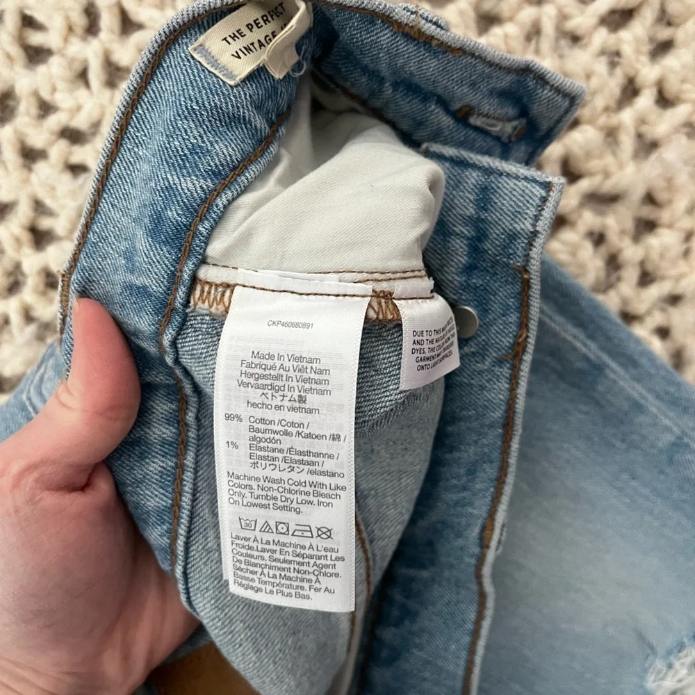 The Perfect Vintage Jean in Coney Wash: Destroyed Edition - Picture 5 of 8